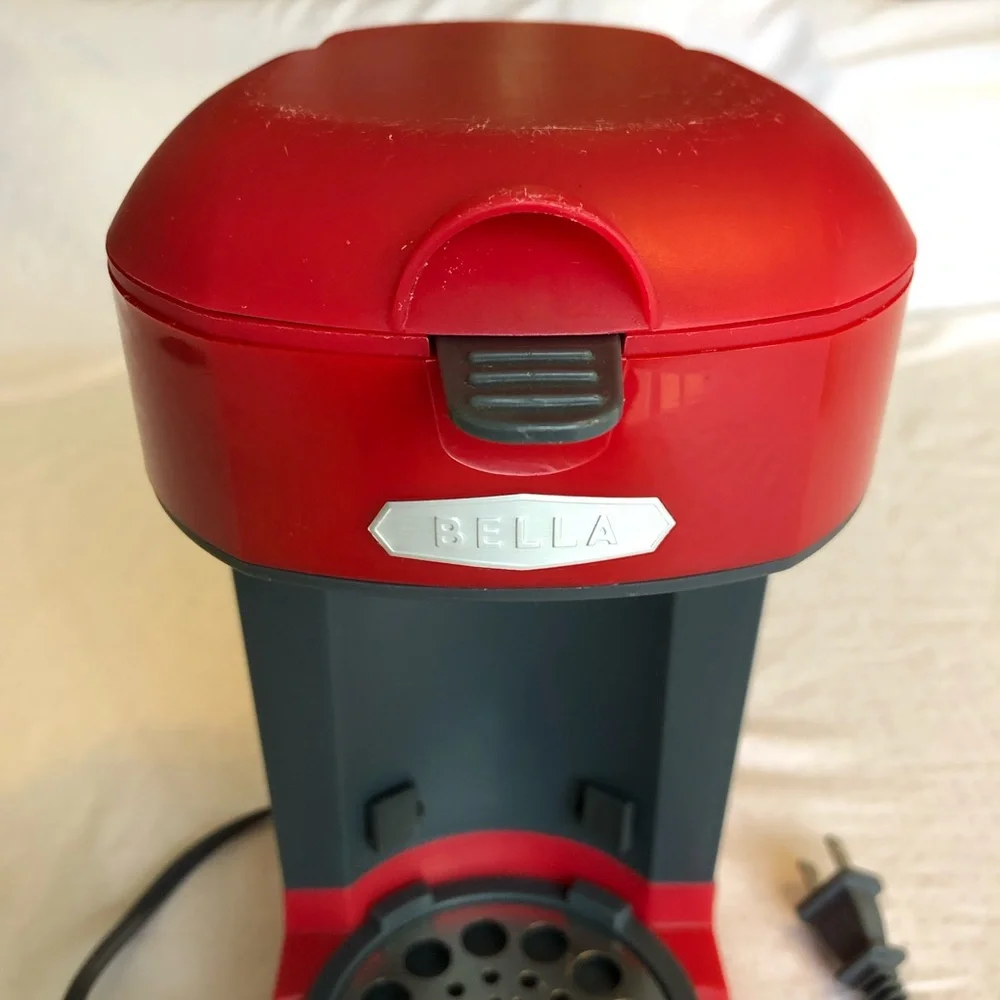 Bella One Cup Electric Coffee Maker and Mug, Red - Picture 5 of 9